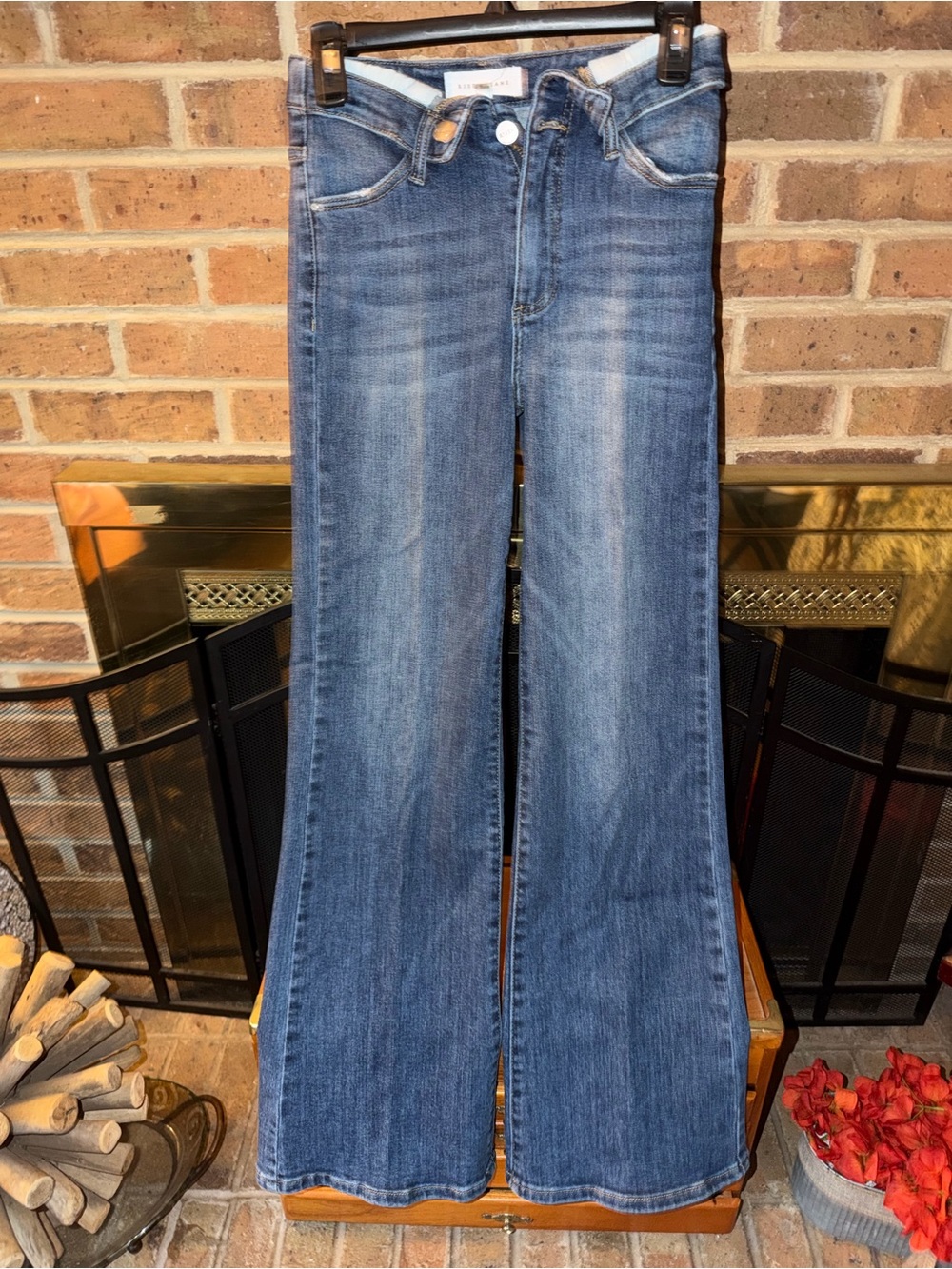LADIES SIZE 26 RISEN DARK DENIM JEANS WIDE LEG. RETAIL $100 EUC